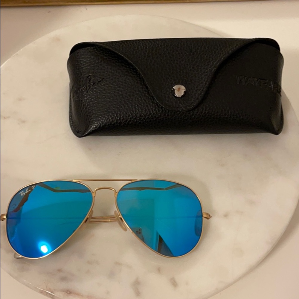 Matte Gold Polarized Ray Ban Aviators